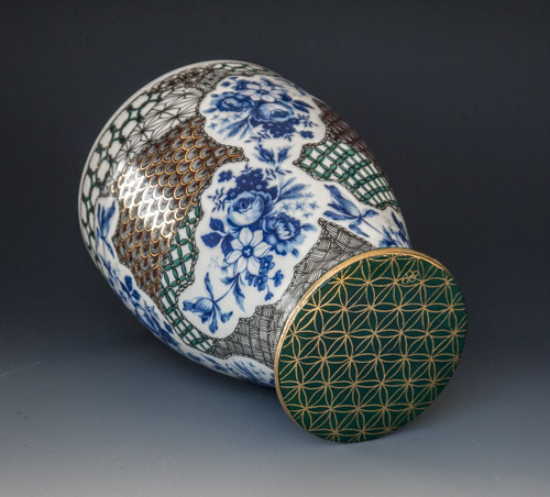 Melanie_Sherman_Cup_Yunomi_Ceramics_Porcelain_China_Painting_Gold_Platinum_Luster_Flocking_handmade_handpainted