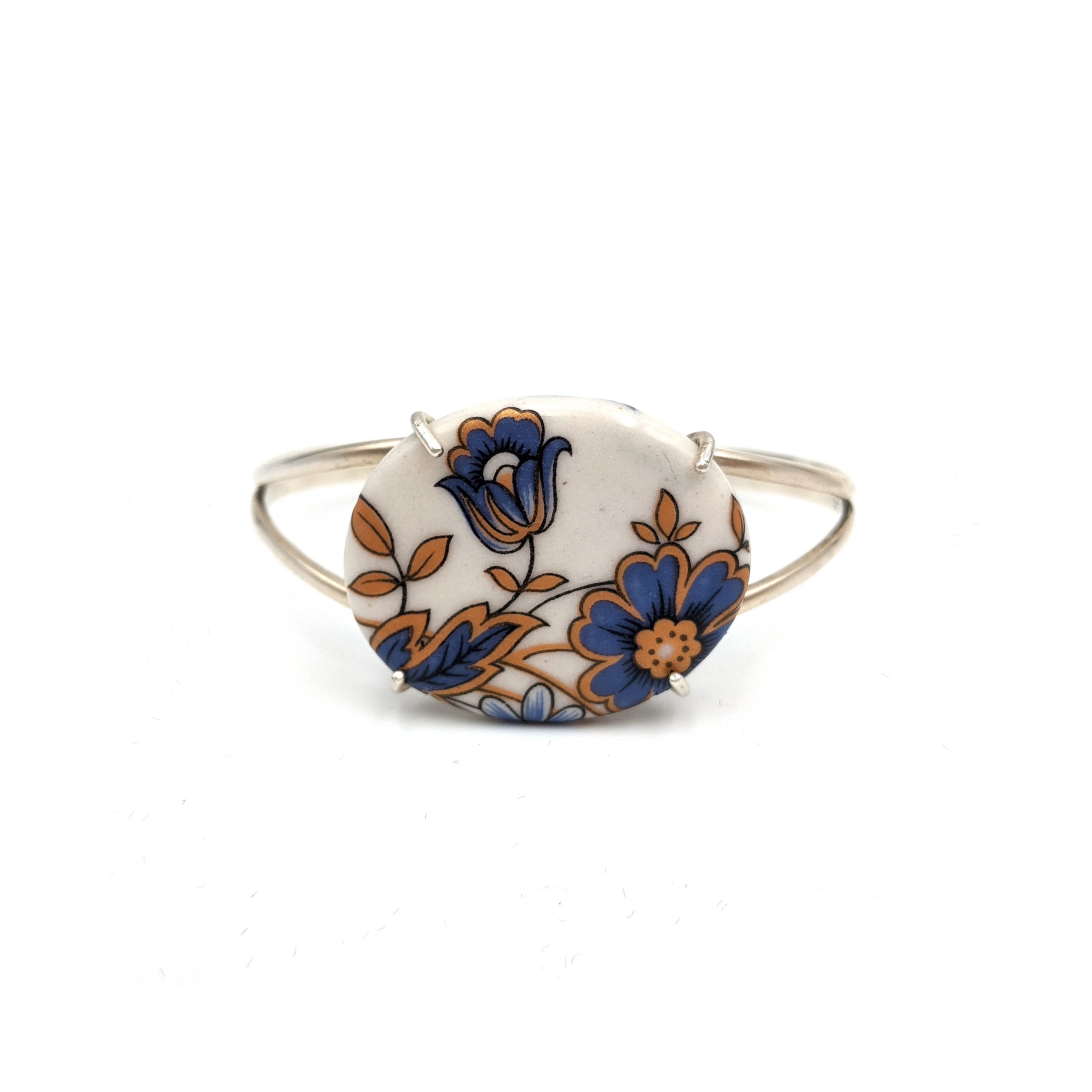 03-01-Bracelet-Vintage-Blue-Gold-Flower-Melanie-Sherman-Ceramics-Jewelry-Cerbera-Gallery