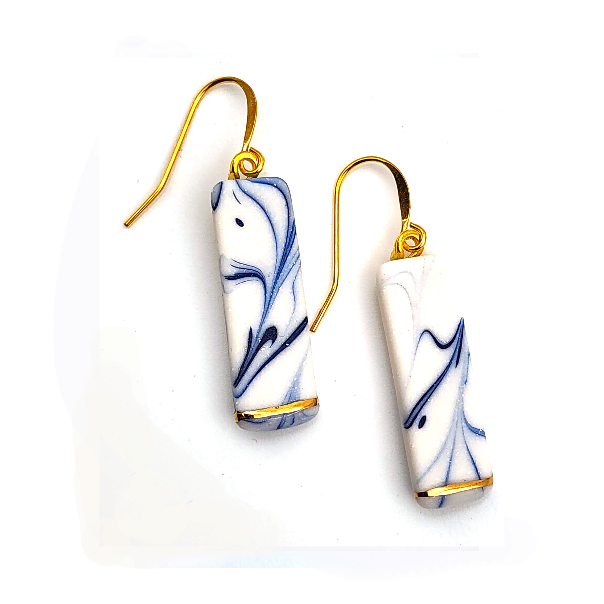Dangles_Blue&White_03-01